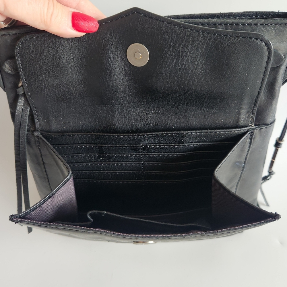 The Sak Ventura Flap Leather Organizer Crossbody Black Mandala Hang Tag - Picture 5 of 14